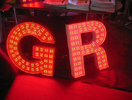 靖边LED发光字有哪些优势？